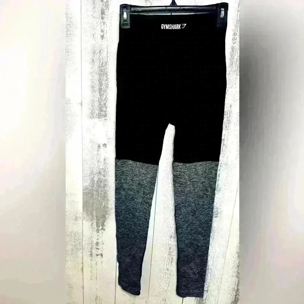 Gymshark Women's Seamless Two Tone Leggings - Picture 2 of 7